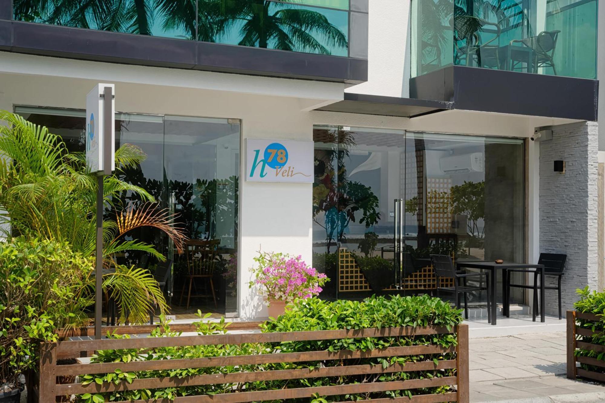 H78 Veli Hotell Hulhumale Exteriör bild