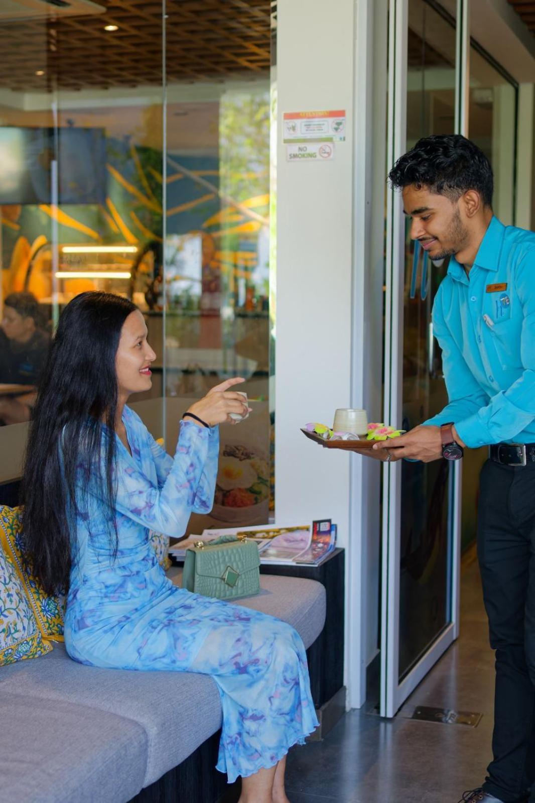 H78 Veli Hotell Hulhumale Exteriör bild